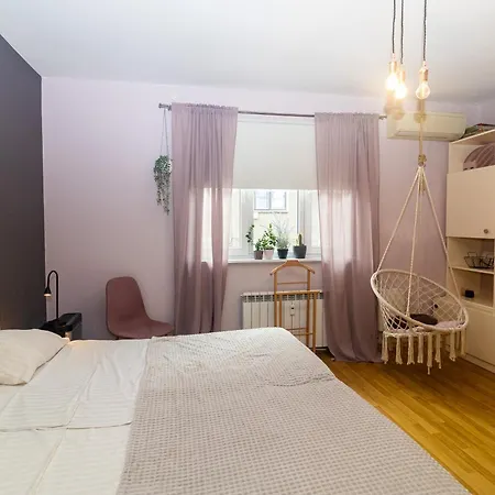 דירה Elegant & Spacious Near Ndk