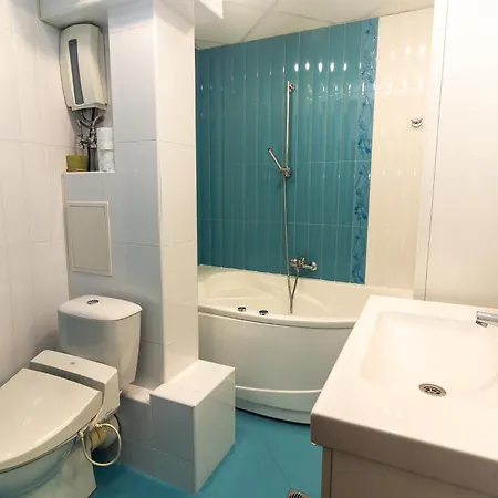 Elegant & Spacious Near Ndk Apartamento